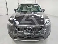 2022 Volvo XC40 photo