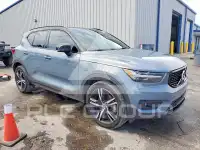 2022 Volvo XC40 фото