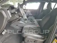 2022 Volvo XC40 фото
