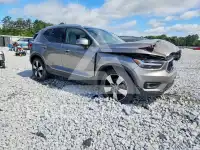 2022 Volvo XC40 photo