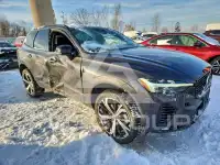 2022 Volvo XC60 фото