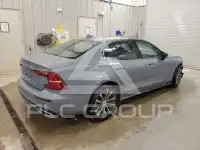 2022 Volvo S60 фото