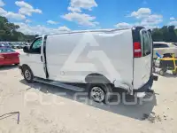 2022 GMC Savana фото