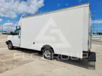 2022 GMC Savana фото