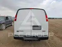 2022 GMC Savana фото