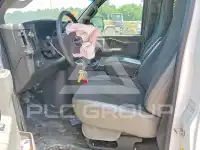 2022 GMC Savana фото