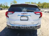 2022 GMC TERRAIN photo