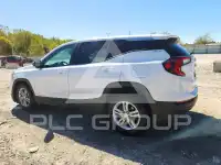 2022 GMC TERRAIN photo