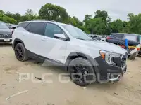 2022 GMC TERRAIN photo