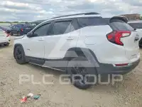 2022 GMC TERRAIN photo