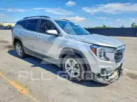 2022 GMC TERRAIN photo