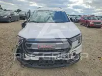 2022 GMC TERRAIN photo
