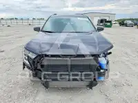 2022 GMC TERRAIN photo