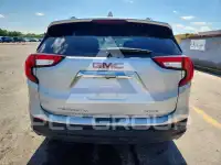 2022 GMC TERRAIN photo
