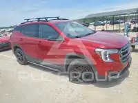2022 GMC TERRAIN photo