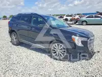 2022 GMC TERRAIN photo