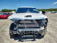 2022 GMC YUKON photo