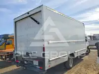 2022 GMC Savana фото