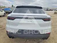 2022 Porsche Cayenne photo