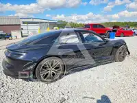 2022 Porsche Taycan фото