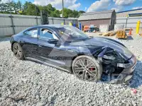2022 Porsche Taycan фото