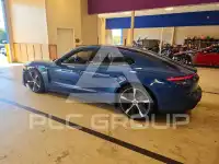 2022 Porsche Taycan photo
