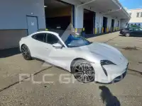 2022 Porsche Taycan фото