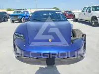 2022 Porsche Taycan фото