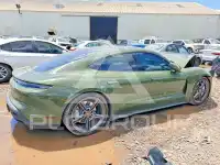 2022 Porsche Taycan photo