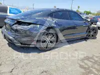 2022 Porsche Taycan photo