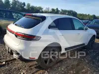 2022 Porsche MACAN photo