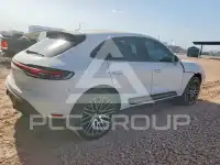 2022 Porsche MACAN photo