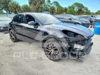 2022 Porsche MACAN photo
