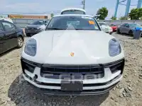 2022 Porsche MACAN photo