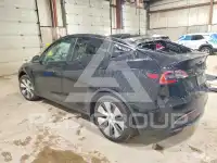 2022 Tesla Model Y фото