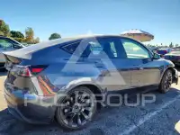 2022 Tesla Model Y photo