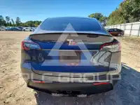 2022 Tesla Model Y фото