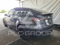 2022 Tesla Model Y фото