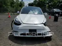 2022 Tesla Model Y photo