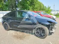 2022 Tesla Model Y photo