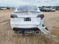 2022 Tesla Model Y photo