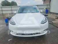 2022 Tesla Model Y фото
