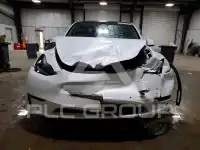 2022 Tesla Model Y photo