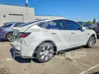 2022 Tesla Model Y photo