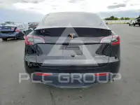 2022 Tesla Model Y фото