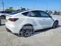 2022 Tesla Model Y фото