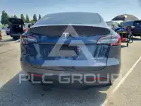 2022 Tesla Model Y фото