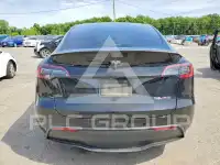 2022 Tesla Model Y фото