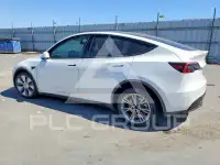 2022 Tesla Model Y фото