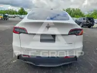 2022 Tesla Model Y фото